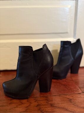 Leon Max Women's Black High Block Heel Ankle Booties